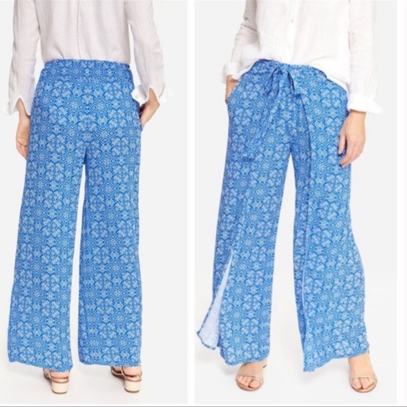 J.McLaughlin Women's Bondi Beach Pants in Neo
Tapestry Blue/White - Picture 1 of 9